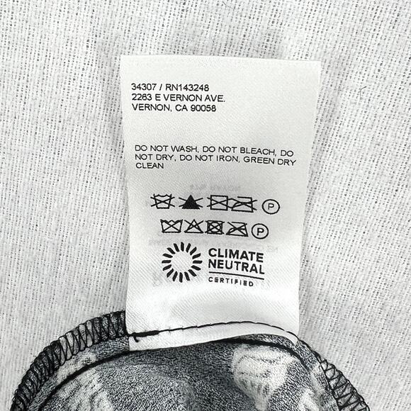 REFORMATION Sorrenti Pants Women 4 Black White Zine Magazine Newspaper Print NEW - Picture 12 of 16